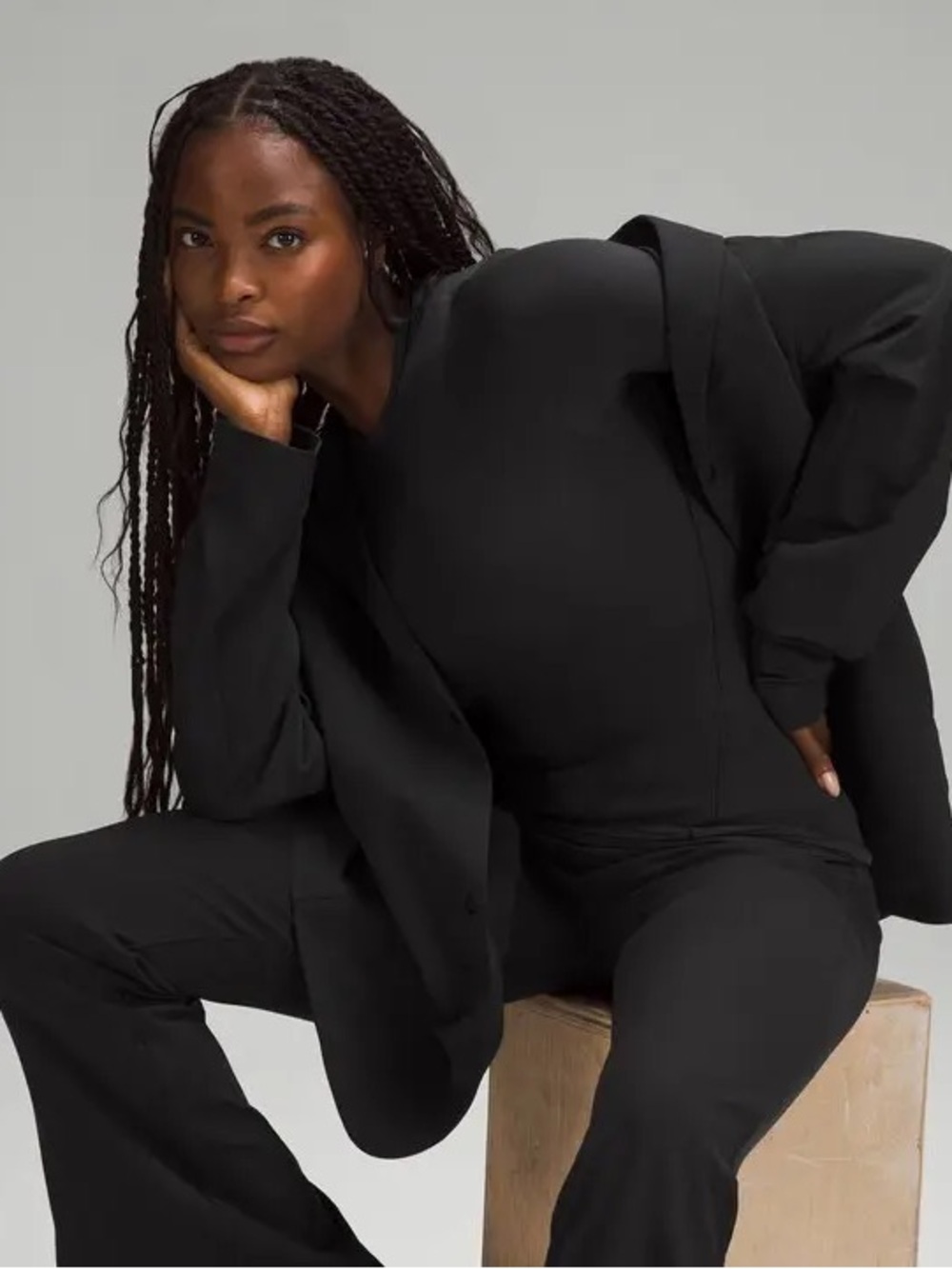 LULULEMON
Wundermost Ultra-Soft Nulu Crewneck Long-
Sleeve Shirt - Black Sz 2